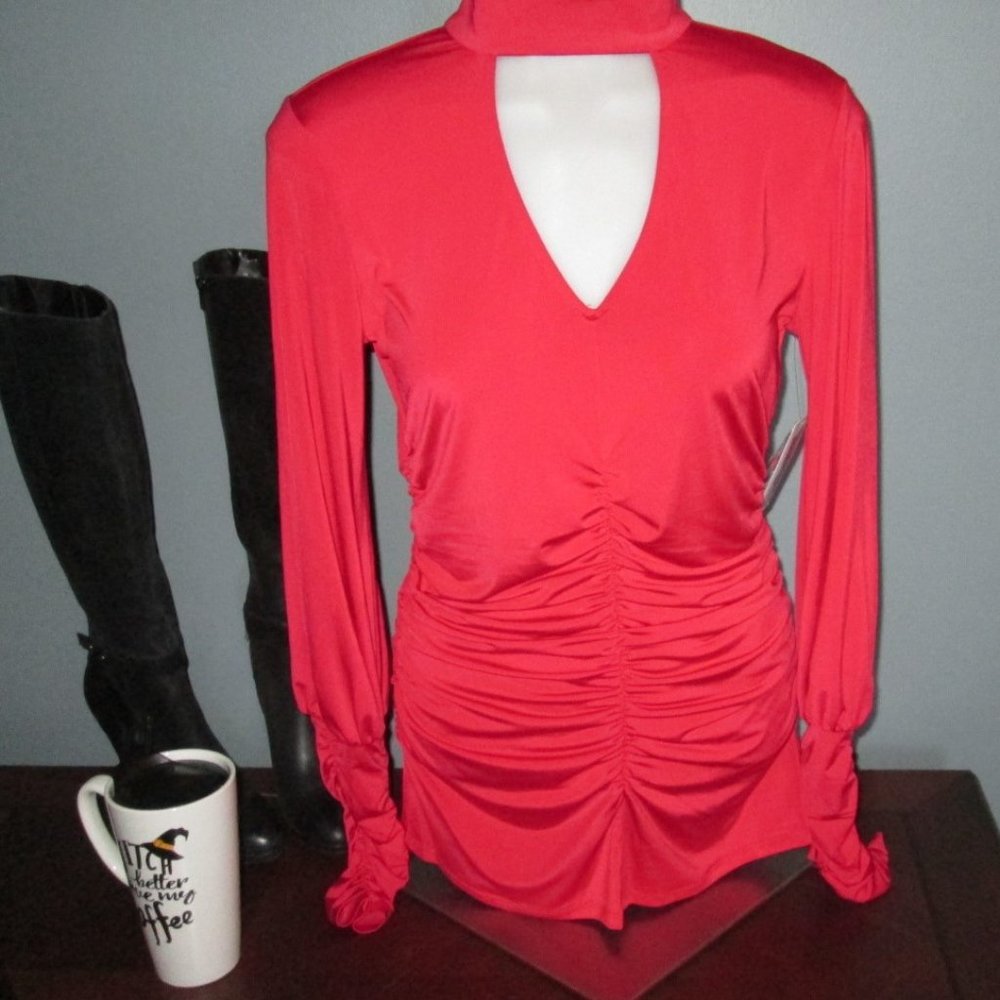Bisou Bisou Red ruched  top NWT